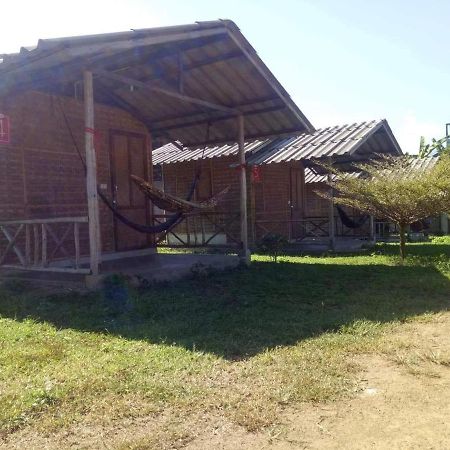 Sleepy Hut Pai Hotel Exterior photo